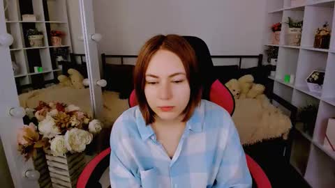 elma_lily online show from 11/04/25, 06:12