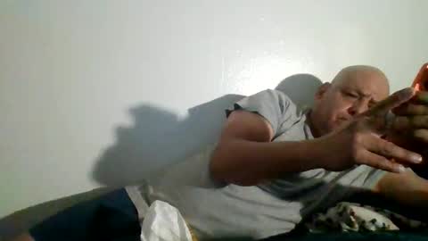 elmario24 online show from 10/17/25, 08:28