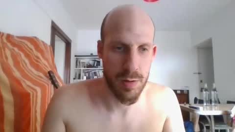 Snapshot of elmatirestrepo chatting on 12/28/24, 09:51 Mati Restrepo online show from 12/28/24, 09:51