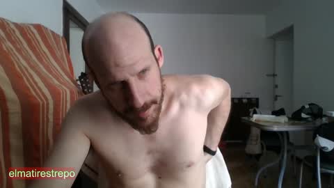 Snapshot of elmatirestrepo chatting on 01/12/25, 04:50 Mati Restrepo online show from 01/12/25, 04:50