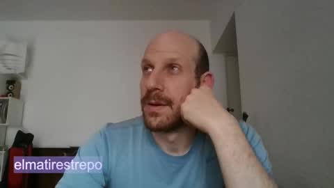 Snapshot of elmatirestrepo chatting on 10/12/25, 04:06 Mati Restrepo online show from 10/12/25, 04:06