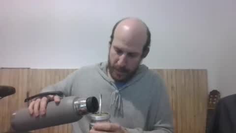 Snapshot of elmatirestrepo chatting on 07/05/26, 08:49 Mati Restrepo online show from 07/05/26, 08:49
