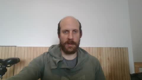 Snapshot of elmatirestrepo chatting on 07/20/26, 04:20 Mati Restrepo online show from 07/20/26, 04:20