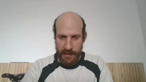 Snapshot of elmatirestrepo chatting on 07/21/26, 01:57 Mati Restrepo online show from 07/21/26, 01:57