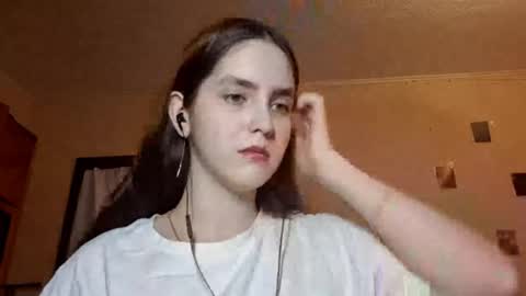 Snapshot of elmeraurora chatting on 02/23/26, 12:02 Kate online show from 02/23/26, 12:02