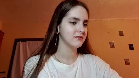 Snapshot of elmeraurora chatting on 02/27/26, 12:05 Kate online show from 02/27/26, 12:05