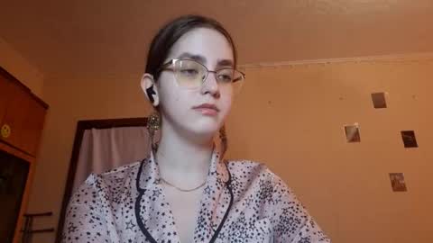 Kate online show from 03/13/26, 12:45