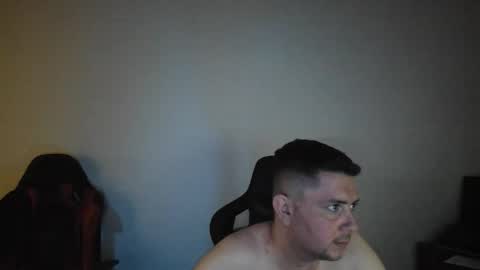 Snapshot of elmerfu chatting on 09/15/25, 01:16 Elmer online show from 09/15/25, 01:16