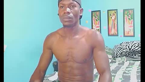 elmiltonnjakee online show from 02/15/26, 07:54