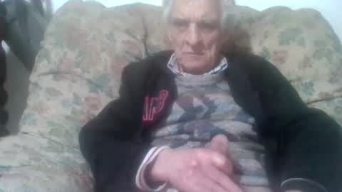 elmo191271 online show from 02/10/26, 06:56