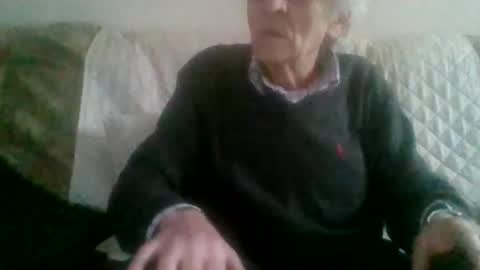 elmo191271 online show from 03/18/26, 09:34