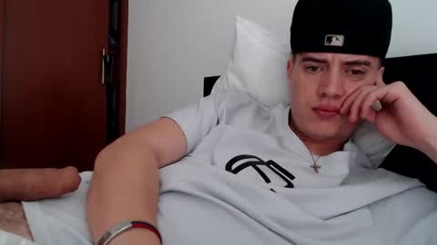 elmono33 online show from 12/26/24, 04:14