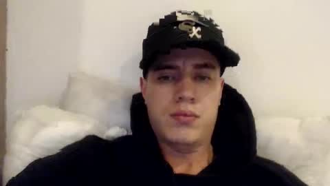 elmono33 online show from 02/08/25, 09:04