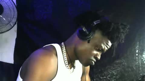 EL NIIGGGAA  21                                                                  EL NIGGA  21 online show from 01/11/25, 10:18