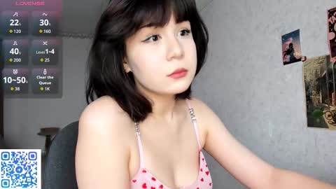 Snapshot of elochka_ chatting on 09/18/25, 08:49 Elochka online show from 09/18/25, 08:49