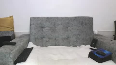 Elodie online show from 04/13/26, 09:37