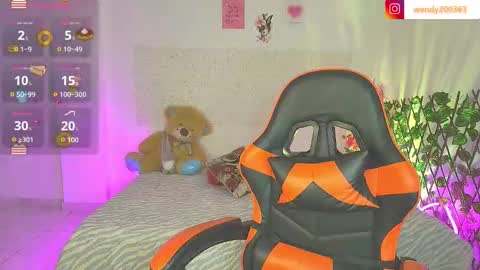 elodie_green online show from 11/28/25, 11:07