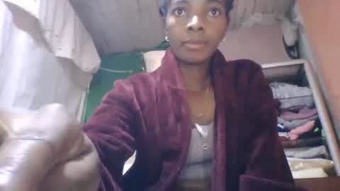 elodynarcisse online show from 11/28/25, 02:09