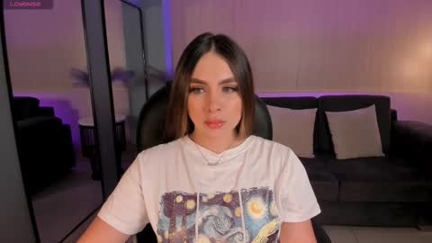 ELOISA OLIVERO online show from 10/08/25, 11:30