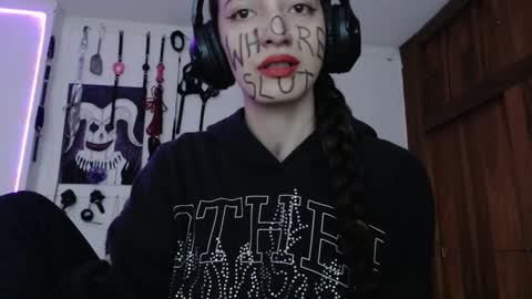 Chelsea  Please help me to reach 100 thumbs up online show from 01/07/25, 02:53