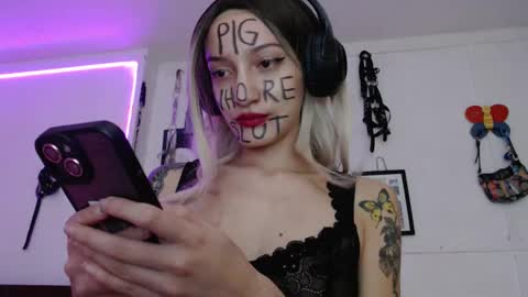 Chelsea  Please help me to reach 100 thumbs up online show from 01/14/25, 01:47