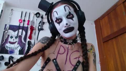 Chelsea  Please help me to reach 100 thumbs up online show from 01/30/25, 09:36