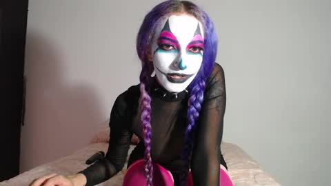 Chelsea  Please help me to reach 100 thumbs up online show from 11/09/25, 07:23