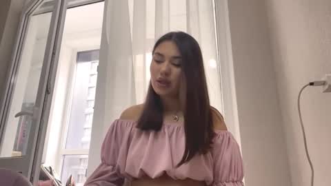Snapshot of eloisetatsuhara chatting on 10/19/25, 11:11 Alice online show from 10/19/25, 11:11