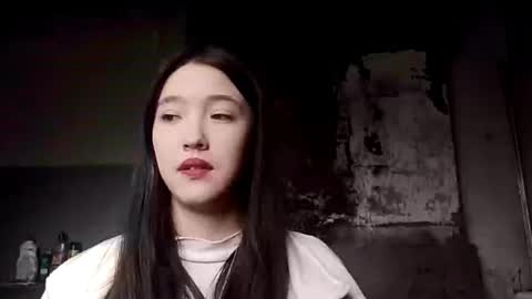 Elara online show from 06/05/26, 02:07