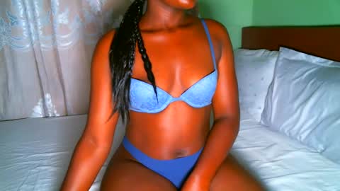 Snapshot of elphaba01 chatting on 03/03/25, 07:32 Elphaba online show from 03/03/25, 07:32