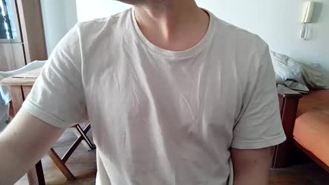 Snapshot of elriclust chatting on 12/16/25, 12:54 elriclust online show from 12/16/25, 12:54