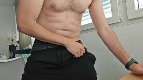 elrubiyo25 online show from 07/08/26, 12:31