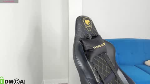 Snapshot of elsa_carterr chatting on 11/24/25, 01:55 elsa_carterr online show from 11/24/25, 01:55