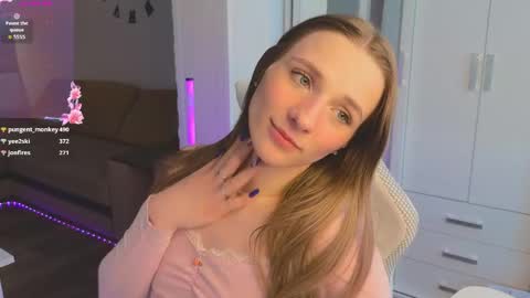 elsa_cute1 online show from 04/09/26, 06:19