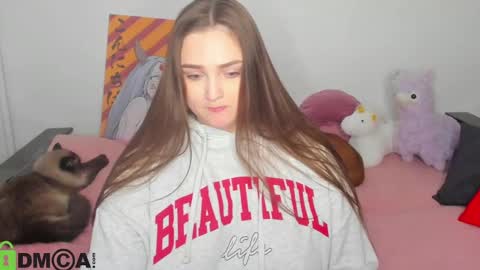 Snapshot of elsamails chatting on 01/04/25, 07:44 Elsa online show from 01/04/25, 07:44