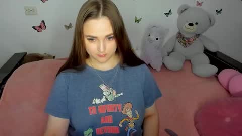 Snapshot of elsamails chatting on 12/02/25, 07:53 Elsa online show from 12/02/25, 07:53