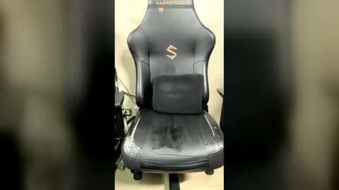 Snapshot of elsanti9q chatting on 02/27/26, 07:52 elsanti9q online show from 02/27/26, 07:52