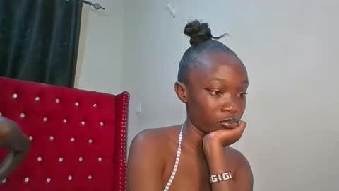 elsiejoy online show from 11/03/25, 07:31