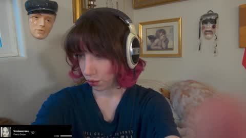 Snapshot of elslove chatting on 12/23/24, 10:01 ELS online show from 12/23/24, 10:01