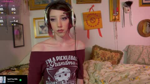 Snapshot of elslove chatting on 01/08/25, 02:14 ELS online show from 01/08/25, 02:14