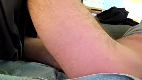 eltonyoo online show from 04/24/26, 10:50