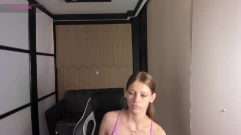 elvirarosse1 online show from 01/13/26, 12:32