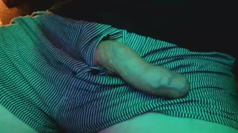 Snapshot of elweedo666 chatting on 11/03/25, 10:42 Denny online show from 11/03/25, 10:42