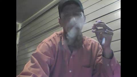 Snapshot of elwooood7 chatting on 12/23/24, 04:39 elwooood7 online show from 12/23/24, 04:39