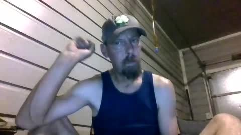 Snapshot of elwooood7 chatting on 09/28/25, 12:21 elwooood7 online show from 09/28/25, 12:21