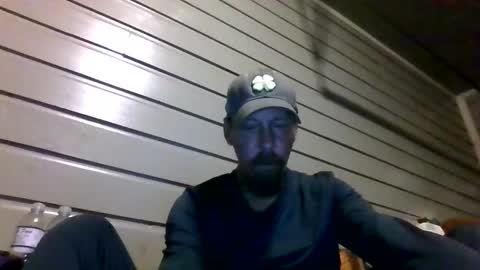 Snapshot of elwooood7 chatting on 10/25/25, 10:23 elwooood7 online show from 10/25/25, 10:23