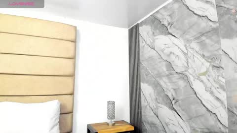 ely brown online show from 04/23/26, 04:03