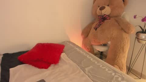 Ross online show from 12/16/25, 12:37