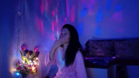 Elisa online show from 01/25/25, 12:06