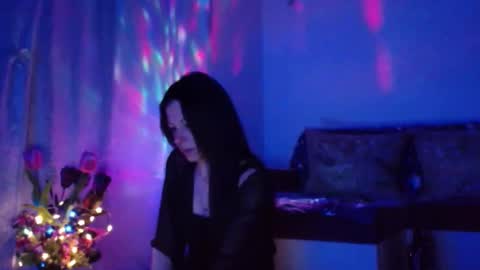 Elisa online show from 03/10/25, 11:38